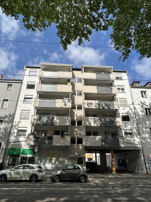 Große Wohnung - kleines Bad! Gut vermietete, sanierte 3-ZKB Wohnung in der Südstadt