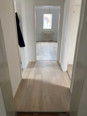 Exklusive, modernisierte 3-Zimmer-Wohnung mit geh. Innenausstattung mit Balkon in Untermeitingen