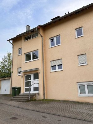 Schöne und gepflegte 3-Raum-Wohnung mit Balkon in Gondelsheim