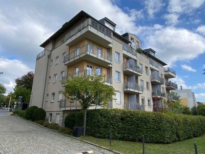 * Apartment mit direktem Weg zur Elbe , Neubau mit Tiefgarage und Lift *
