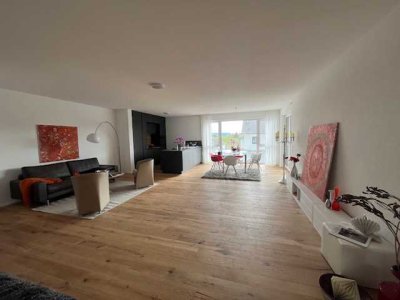 4 Zimmer Neubauwohnung mit Terrasse und Gartenanteil
