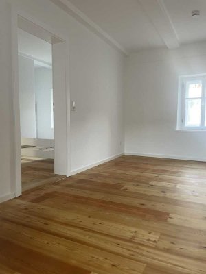 Teilmöblierte 2-Zimmer-Wohnung im Zentrum von DGF