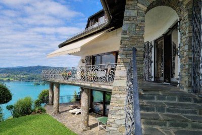 Villa am Wörthersee in spektakulärer Seeblicklage mit Schwimmhalle