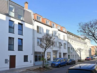 2-Zimmer-Maisonettwohnung in gepflegtem Wohn- und Geschäftshaus nahe der Elbe in Dresden Pieschen