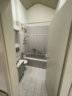 2-Zimmer-DG-Wohnung mit EBK in Kornwestheim
