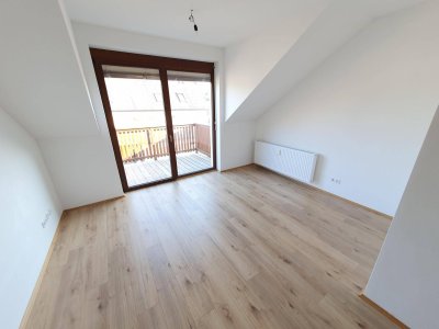 Betreutes Wohnen: Geförderte Altbauwohnung mit Balkon