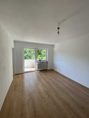 Schöne, helle 1-Zimmer-Wohnung mit gehobener Innenausstattung mit EBK in München Schwabing-West