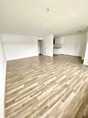 Schnell verfügbar: Charmante 2,5-Zimmer-Wohnung in Neckarweihingen, Ludwigsburg