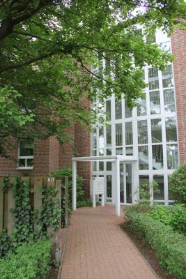 Moderne, luxuriöse 3-Zimmer-Maisonetten-Wohnung mit Balkon in Südlage