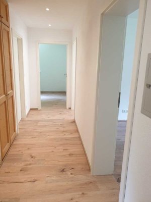 Schöne, lichtdurchflutete 3-Zimmer-Wohnung mit Balkon in Kochel am See
