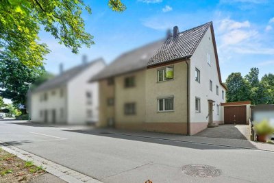Zentrumsnah mit viel Potential! Doppelhaushälfte in Laupheim
