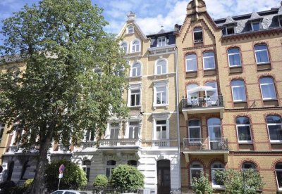 Altbau-Traum in der Südstadt - WG geeignet