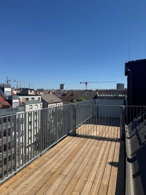 Erstbezug: City-Penthouse Dachgeschosswohnung mit 12 m² Balkon und Blick über Wien