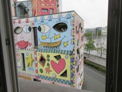 Magni-Viertel: extravagante 4-Zimmer Wohnung mit großer Dachterrasse