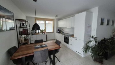 Großzügige 3,5-Zi.-Wohnung im EG mit Terrasse in Fellbach-Süd