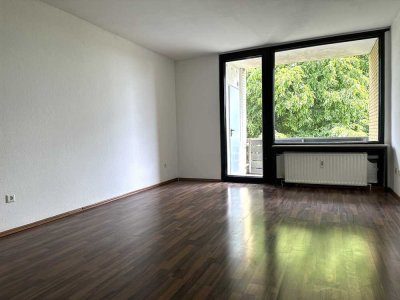 TOP - Ansprechende und gepflegte 3-Zimmer-Wohnung mit Balkon in Krefeld Fischeln.