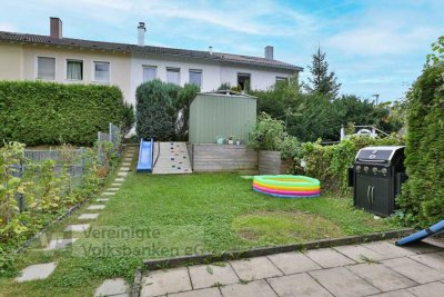 Schönes Reihenmittelhaus mit schönem Garten und Garage in TOP Lage!