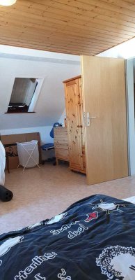 Schöne und gepflegte 2-Zimmer-Dachgeschosswohnung in Marburg