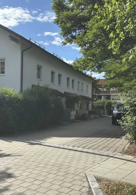 MH Immobilien -  WIE NEU - modernisiertes Reihenmittelhaus freut sich auf neue Bewohner