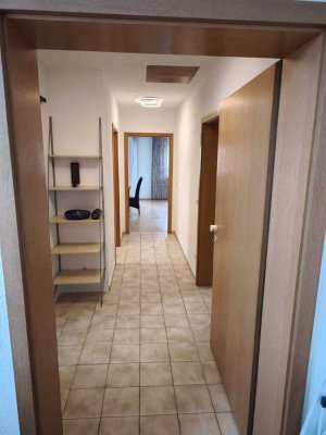 Vollmöblierte 2,5-Zimmer-DG-Wohnung mit Balkon in Wiernsheim