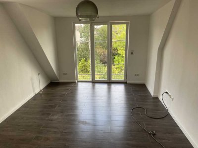 Schöne, vollständig renovierte 3-Zimmer-Wohnung in Köln-Merheim