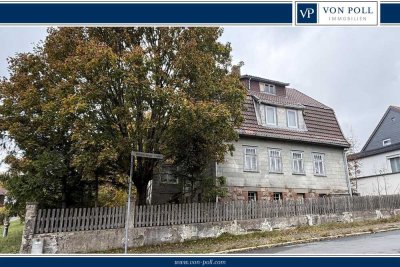 Stark sanierungsbedürftige, ehemalige Pension; 1438 qm Grundstück. 
-Eine Perle im Dornröschenschla