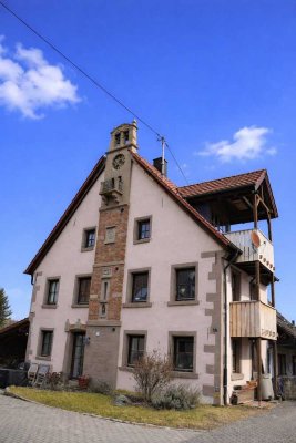 Charmante Fachwerk-Doppelhaushälfte