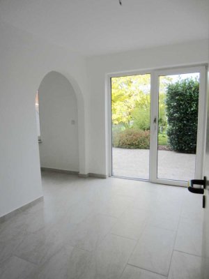 ..sehr schöne Maiss.-Wohnung mit eigenem Eingang und toller Südwest-Terrasse