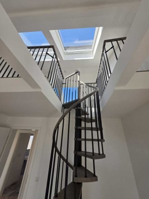 Exklusiv Wohnen in Sachsenhausen – kernsanierte 3-Zimmer-Altbauwohnung mit Stil