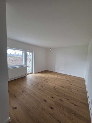 Koffer packen und einziehen! Kernsanierte Design-Suite mit Aufzug in Flingern-Süd
