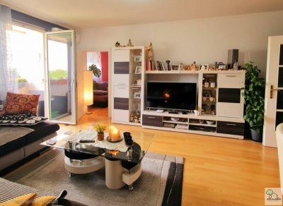 TOP PREIS 3-ZIMMER-WOHNUNG (77m²) MIT LOGGIA UND FERNBLICK