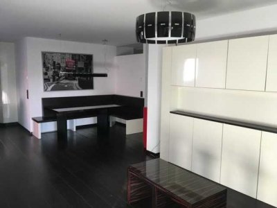 Hochwertige Wohnung + KFW 55 Haus