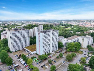 Kapitalanlage oder Eigenheim: 4-Zimmer-Wohnung mit Balkon