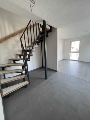 Neuwertige 4,5-Zimmer-Maisonette (max. 3 Personen) mit Balkon inkl. 2 Stellplätzen in Bondorf