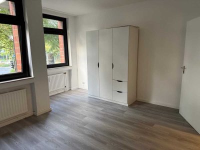*Helle 3-Zimmer-Wohnung in Düsseldorf-Mörsenbroich mit 2 Bädern & Einbauküche*