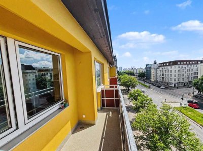 Bezugsfreie 3-Zimmer-Dachgeschosswohnung mit Balkon in City-Lage unweit Schloss Charlottenburg