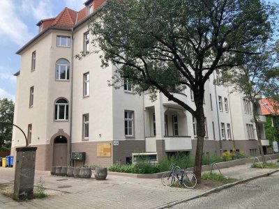 Wunderschöne 1 Zimmerwohnung mit großen Balkon *01