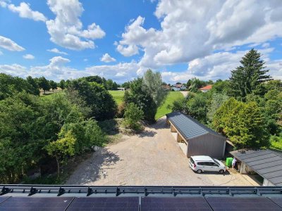 Neubau - Penthouse Wohlfühlplätzchen mit Dachterrasse in Massivholzbauweise mit viel Grün