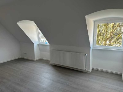 Svhöne 4-Zimmer-Wohnung im Dachgeschoss