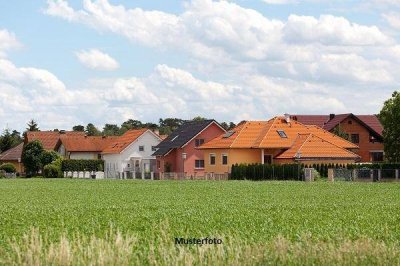 Gepflegtes Familienhaus mit durchdachter Raumaufteilung und Sonnenterrasse