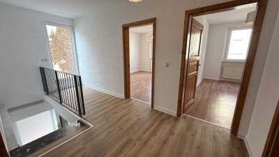 Helle, großzügige 4-Zimmer-Wohnung auf zwei Etagen