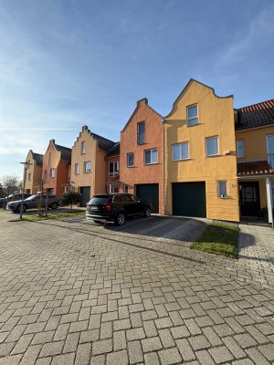 Seltene Gelegenheit: Exklusives 6-Zimmer Reihenmittelhaus im Kapitänsviertel mit Garage