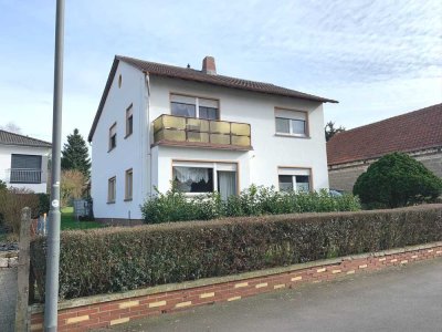 GUTER ZUSTAND + VIEL POTENZIAL: Zweifamilienhaus mit Ausbaureserve in Echzell