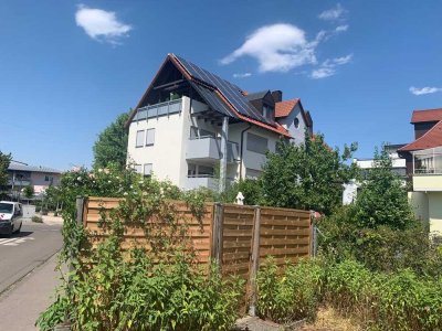 Stilvolle, modernisierte 3-Zimmer-Wohnung mit Balkon und Einbauküche in Fellbach-Schmiden