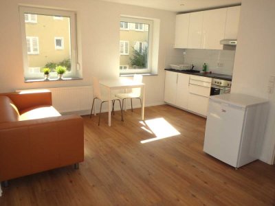 AB SOFORT: Schicke 2,5-Zimmer-Whg mit Einbauküche 2mins von Tramstation