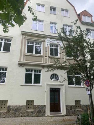 Traumhaft Wohnen in sanierter Altbauwohnung