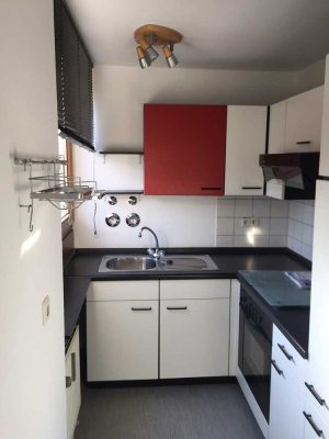 Stilvolle 1,5-Zimmer-Maisonette-Wohnung mit Einbauküche in Stuttgart