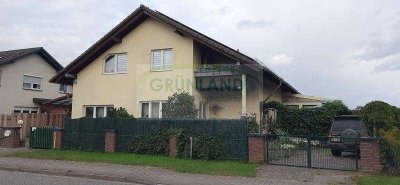 *Attraktives Mehrgenerationenhaus mit Wintergarten und Vielem mehr!*