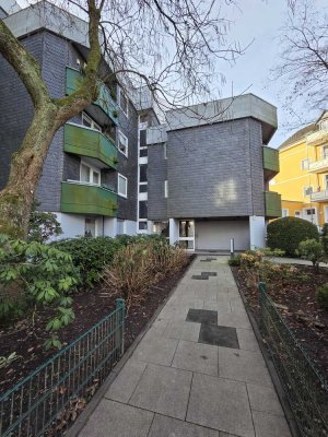 Ruhig wohnen in der Innenstadt: gut geschnittene 4-Zimmer-Wohnung mit Balkon & Tiefgaragenstellplatz