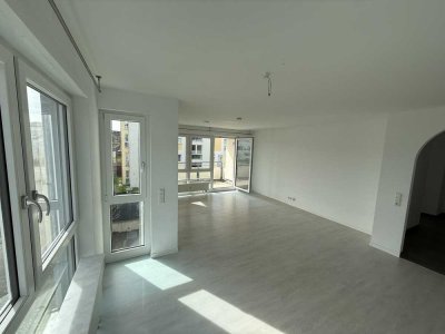 PRIVATVERKAUF Sehr helle 4,5 Zimmer-Etagenwohnung in Leinfelden-Echterdingen zum Verkauf